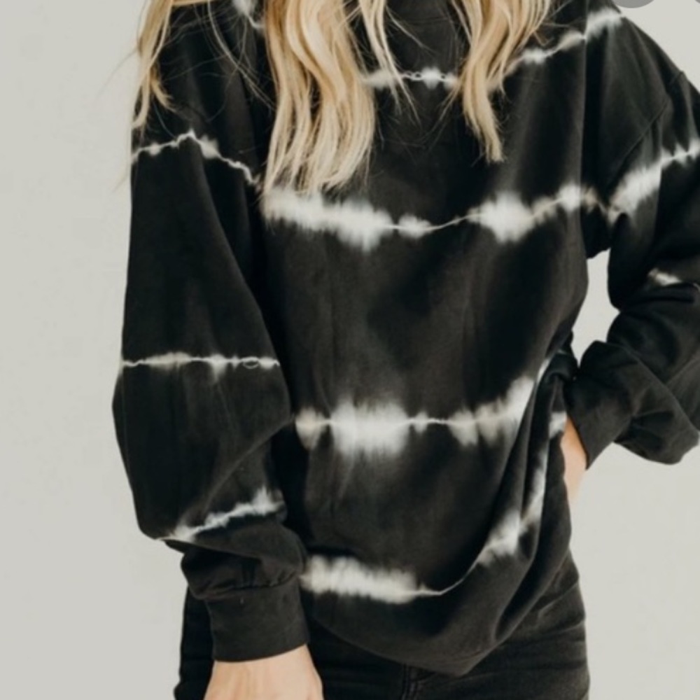 Carly Jean Los Angeles Levi Tie dye sweatshirt
